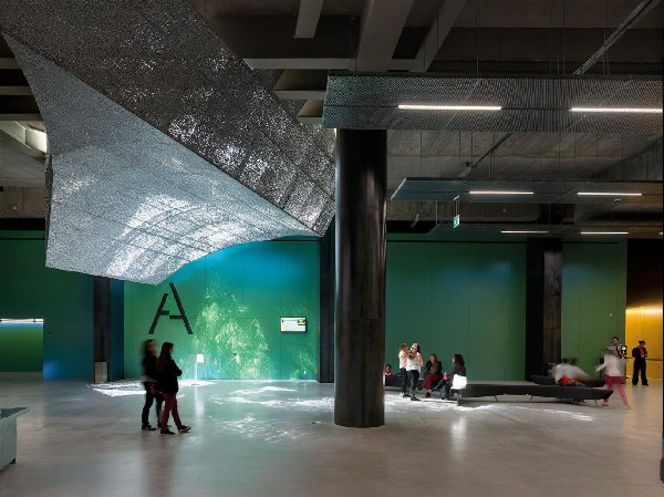 Metallic Foam: A New Architectural Expression